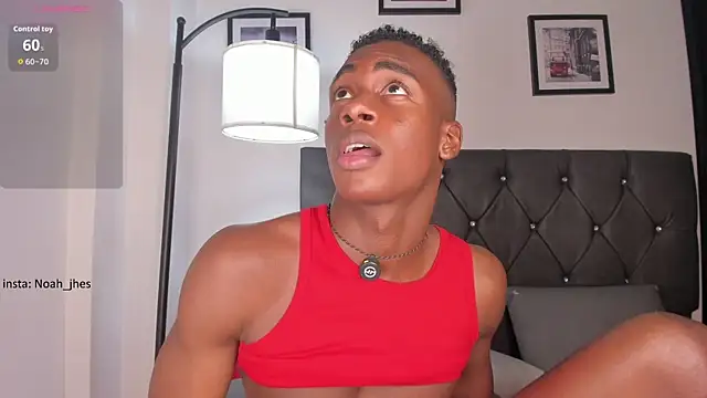 noah_johes webcam