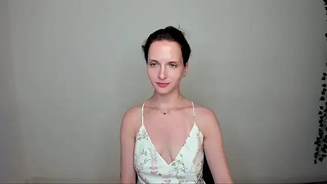 Ariadna_Shy webcam