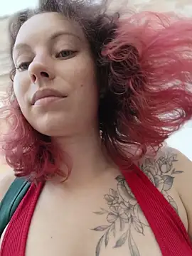 frost_foxy (F young) - Naked in coffee shop