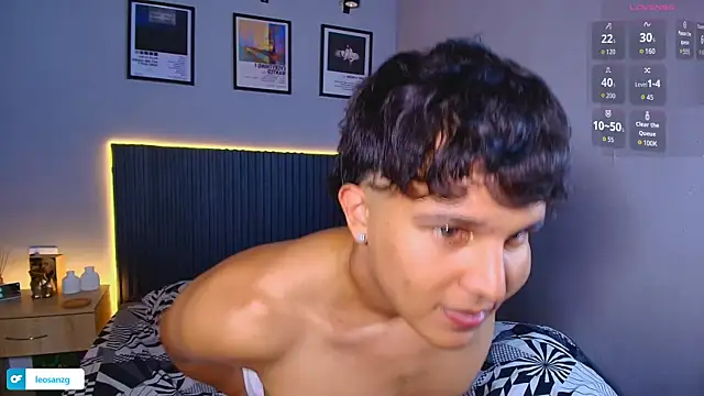 Leo_Savage_ webcam