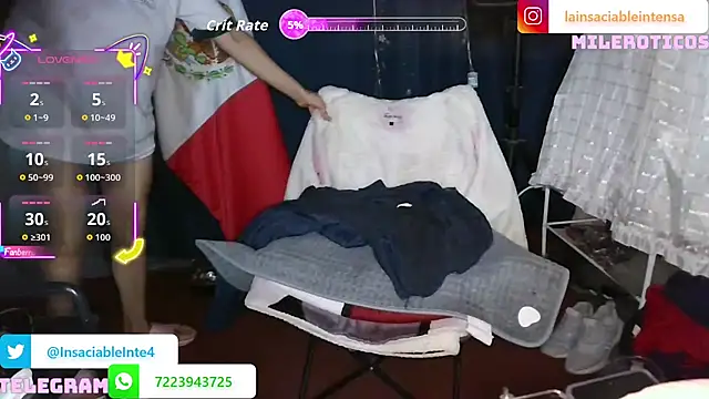 LaInsaciableIntensa live cam on StripChat