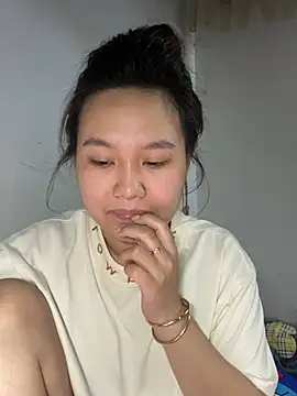 Almira6868 webcam