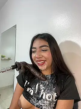 cherry_skinnyy_ webcam