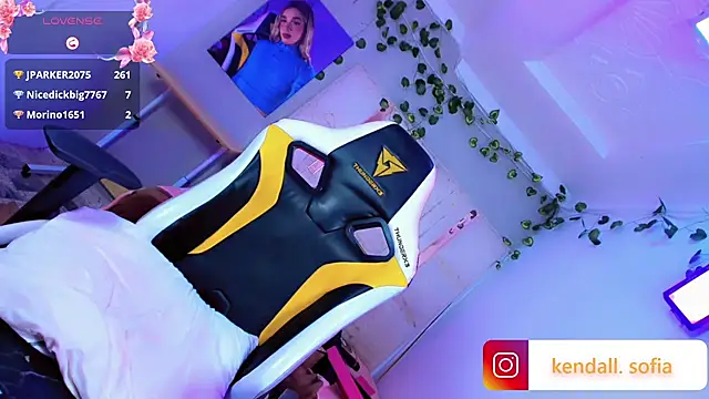 Sophiaa_doll_ webcam