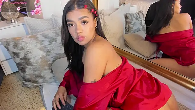 NaylaGrey webcam