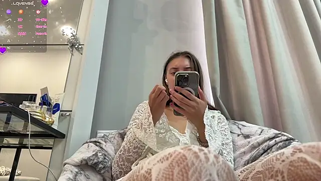 selena_favn