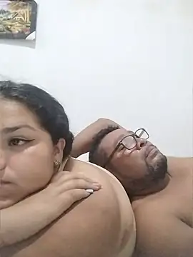 MiaBloom0 webcam