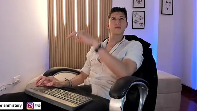 Dorianmistery2322_ webcam