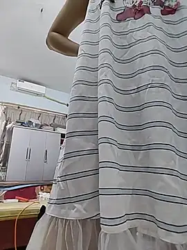simsim-00 live webcam show