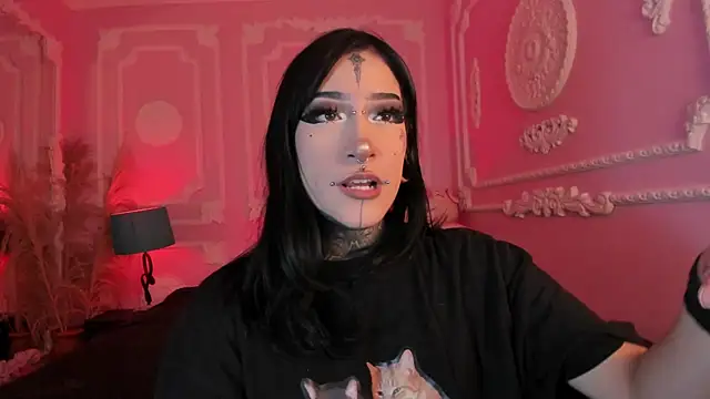Kat_VonDe live webcam show
