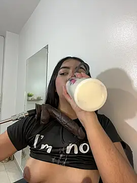 cherry_skinnyy_ webcam