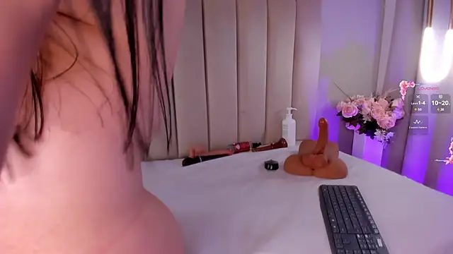 AlyssiaDanger webcam