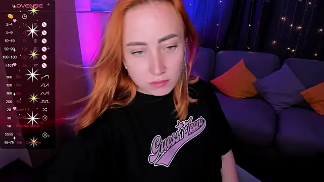 deboramoore live cam on StripChat