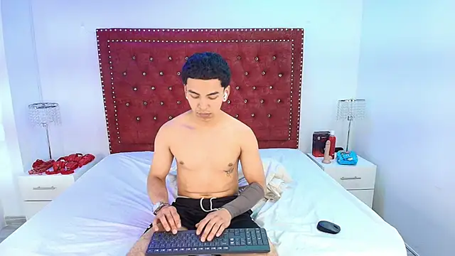Jaden_and_sofia webcam