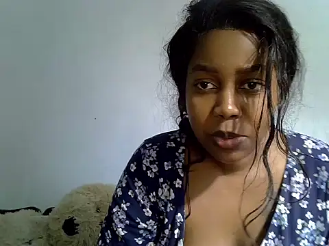 bianca0011 - Bianca0011's free webcam - UK Sex Cams