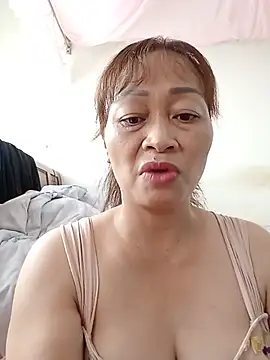 Baby-ladyboobs2026 webcam