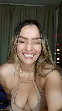 Loly_Horny live webcam show