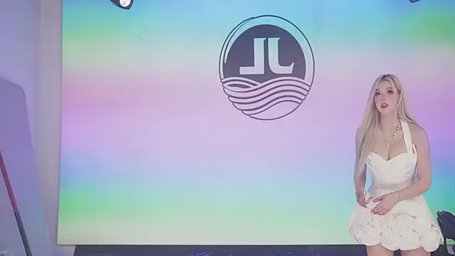 Sw-001 live webcam show