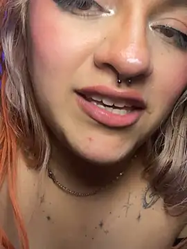 Sophia_Weest99 webcam