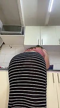 Chloee_Peach webcam