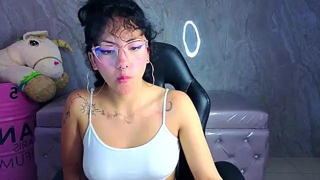 zoe_ch_ webcam