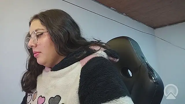 Pao_Ly live webcam show