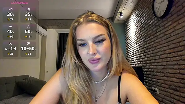 fifteenpoem live webcam show