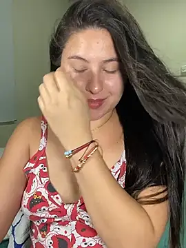 Alessandra_01 live cam on StripChat