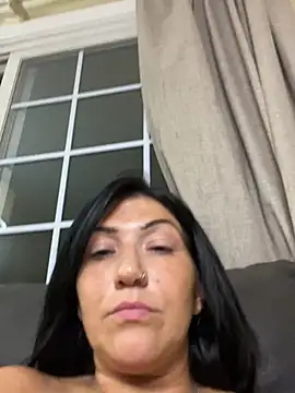 littlemisseeve (F milf) - Squirt
