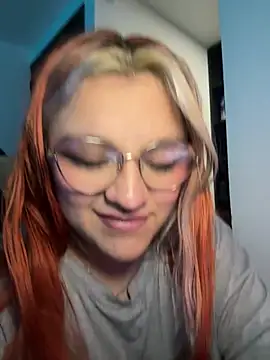 Sophia_Weest99 webcam