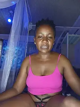 SexyDivah666k live cam on StripChat