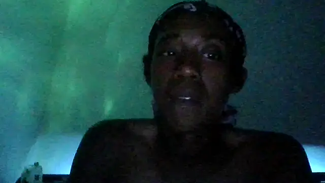BedazedFirefly live cam on StripChat