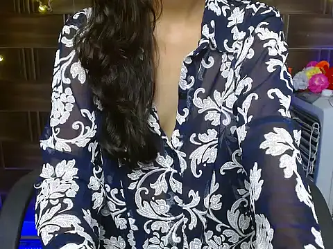 aayra_ - Aayra_'s free webcam - UK Sex Cams