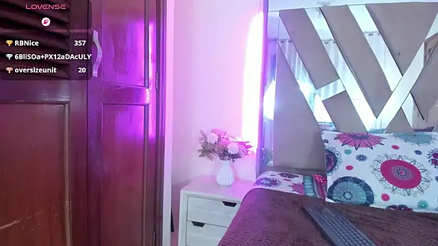 casey_lorens live webcam show