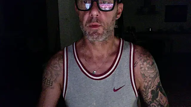 love_save_the_world webcam