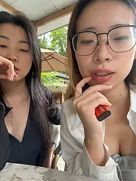 xiaozz-001 live webcam show