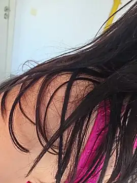 Risky_woman