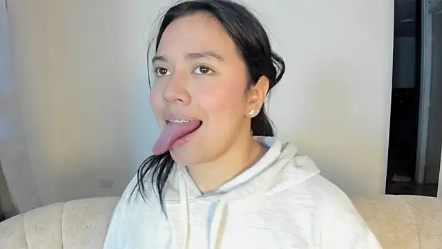 rudyhlowes live webcam show