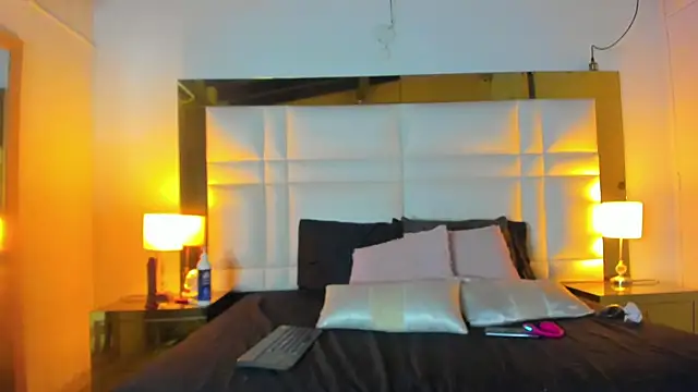Brenda_Thomp webcam