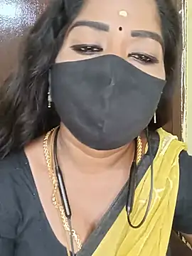 tamilammukuttyy webcam