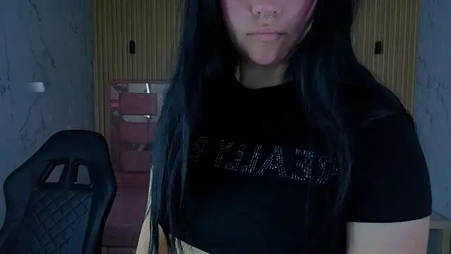 sarita_09_s webcam