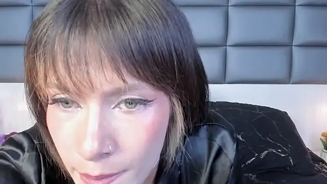 Mrs_Regina_clk webcam