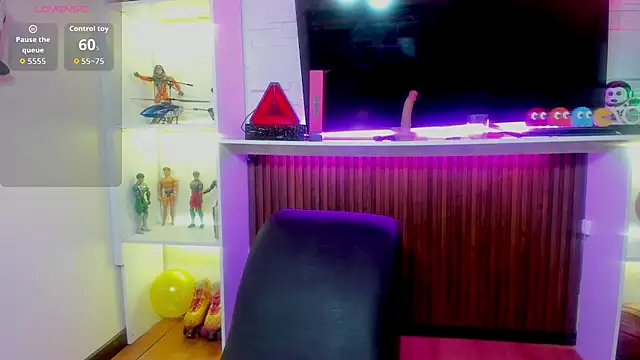 lucy__blaze webcam