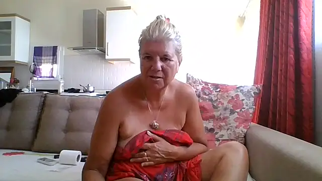TrustfulVampire1 webcam