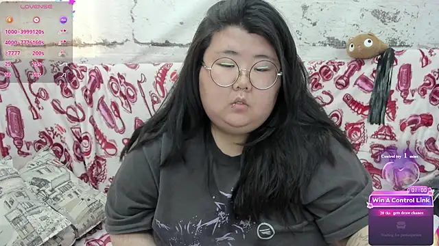 Nadine_asian webcam