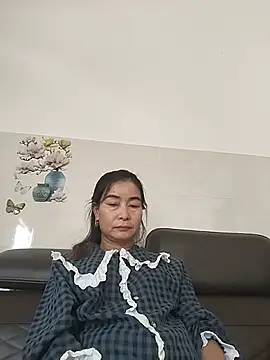 Sexy-ladyboobs20 webcam