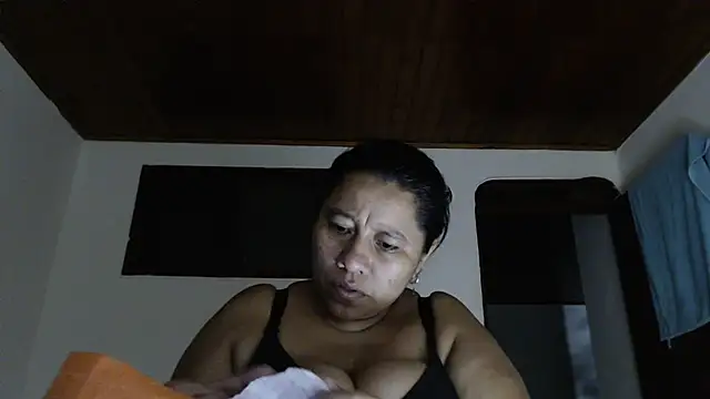 adrixxx38 webcam
