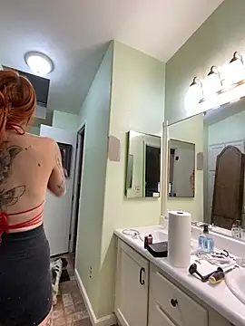 ThornsandHoney live webcam show