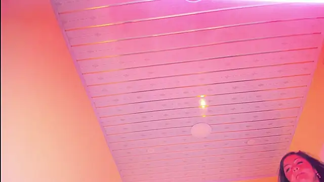 Julia_Haye webcam