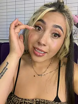 ManuelaVeeleez webcam